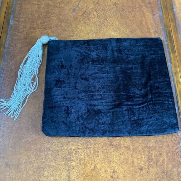 Steve Madden Black Velvet Clutch with Tassel - Picture 3 of 7